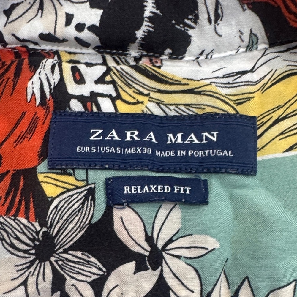 Zara Man Multicolor Graphic Button-Down Shirt - Picture 2 of 6